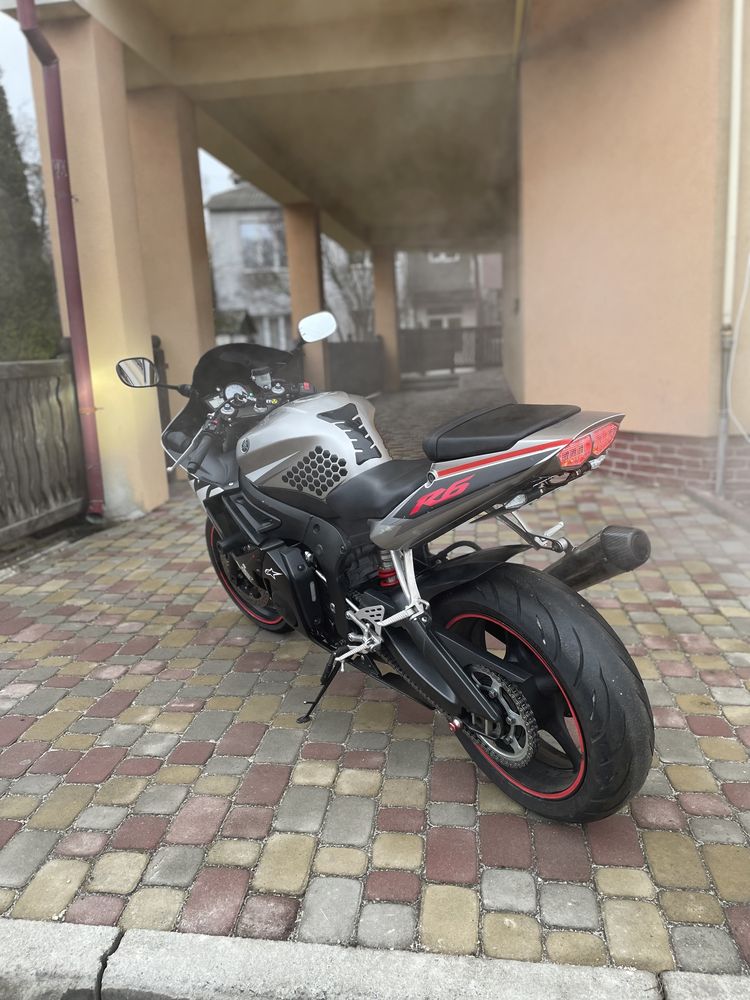 Продам YAMAHA R-6  2003, переоформлення