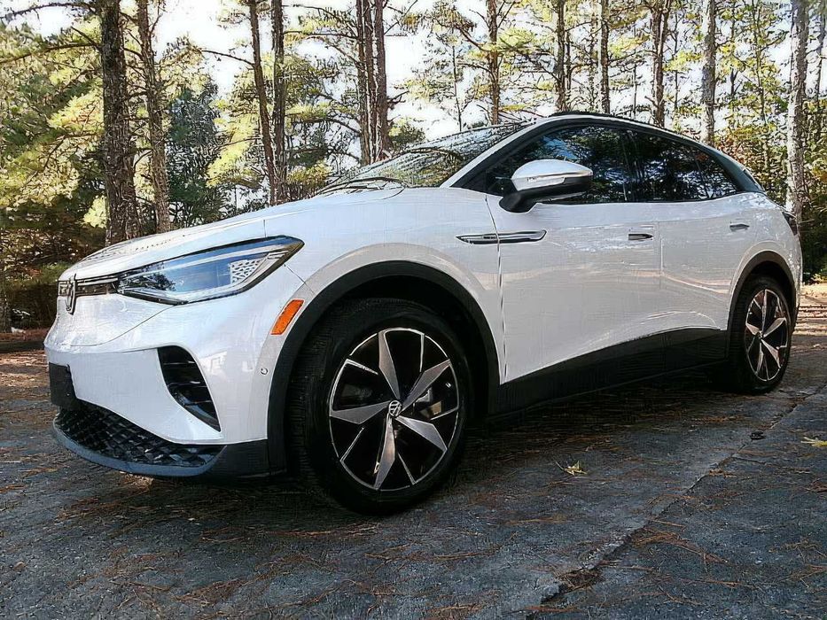 Volkswagen ID.4      2023