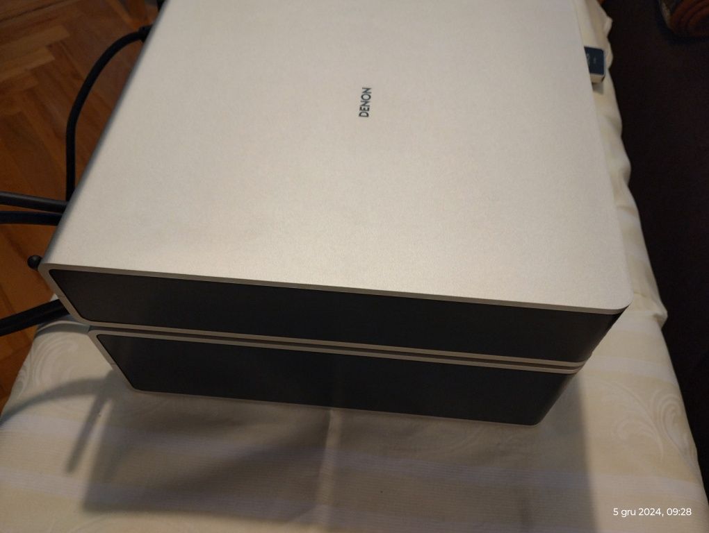 Zestaw Denon DRA-100 i DCD-100 Design Series wszystko mający...