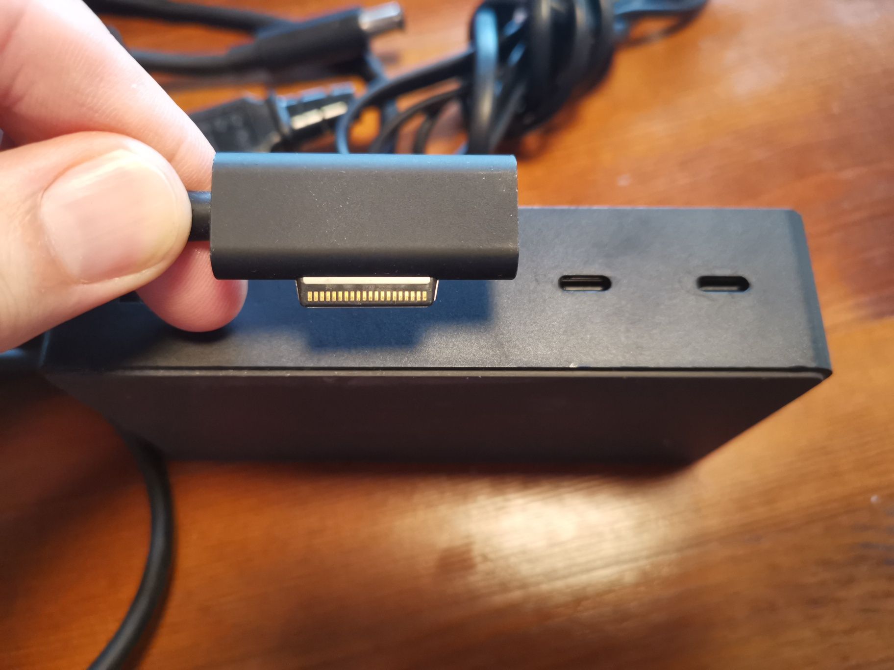 Surface dock 2 1917, stacja dokująca i zasilacz i ladowarka gratis