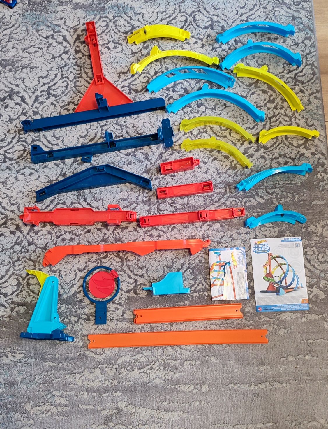 Hot Wheels Track Builder Epicka pętla Zestaw do zabawy HDX79