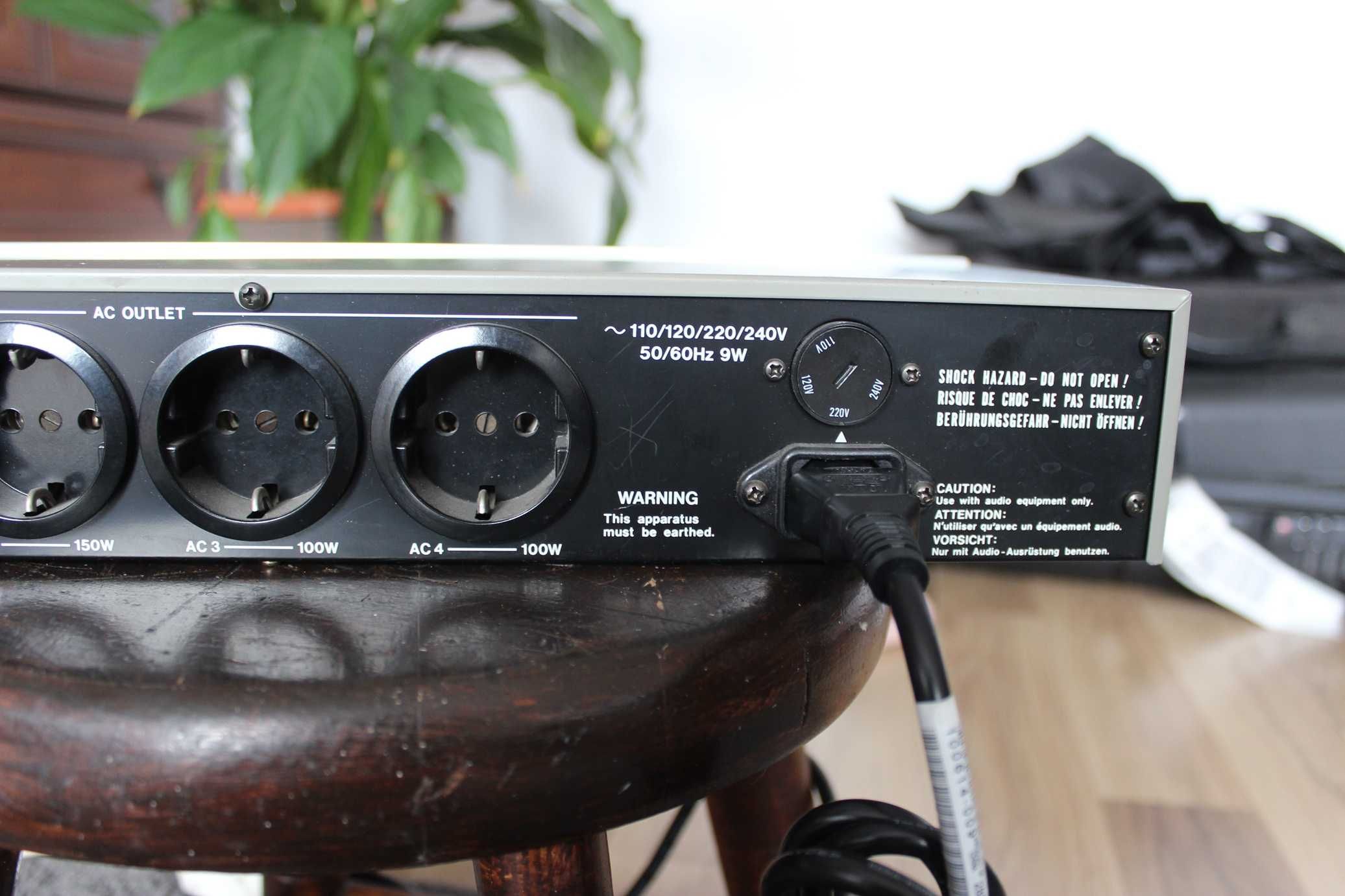 Akai Audio Timer DT-200