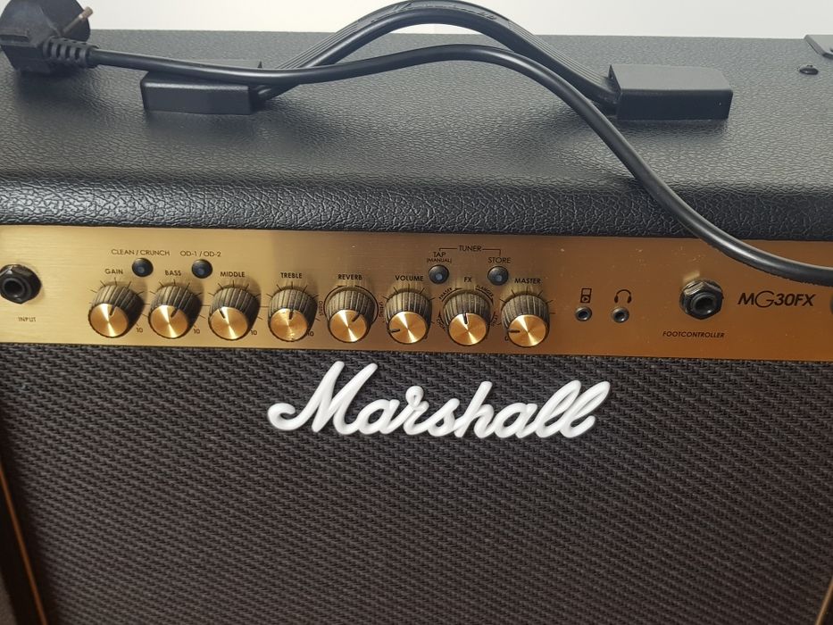 Wzmacniacz gitarowy Combo Marshall  MG30CFX Gold - jak nowy