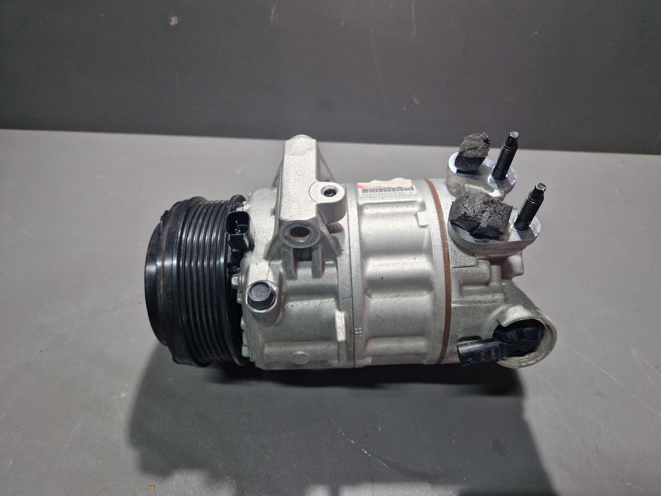 Компресор кондиціонера Jeep Grand Cherokee WL 3,6 2021 2022 2023 2024