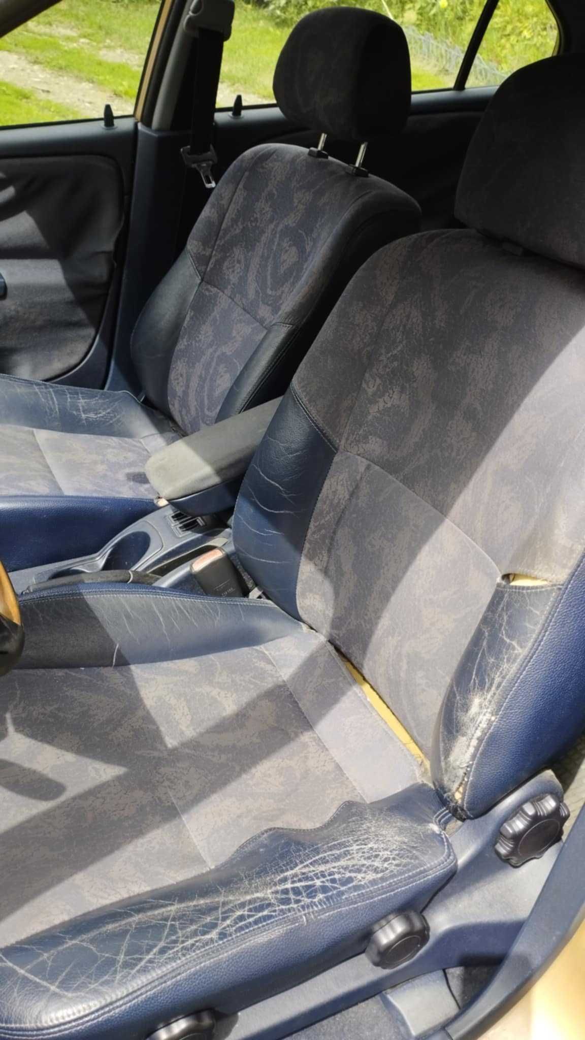 Mitsubishi carisma