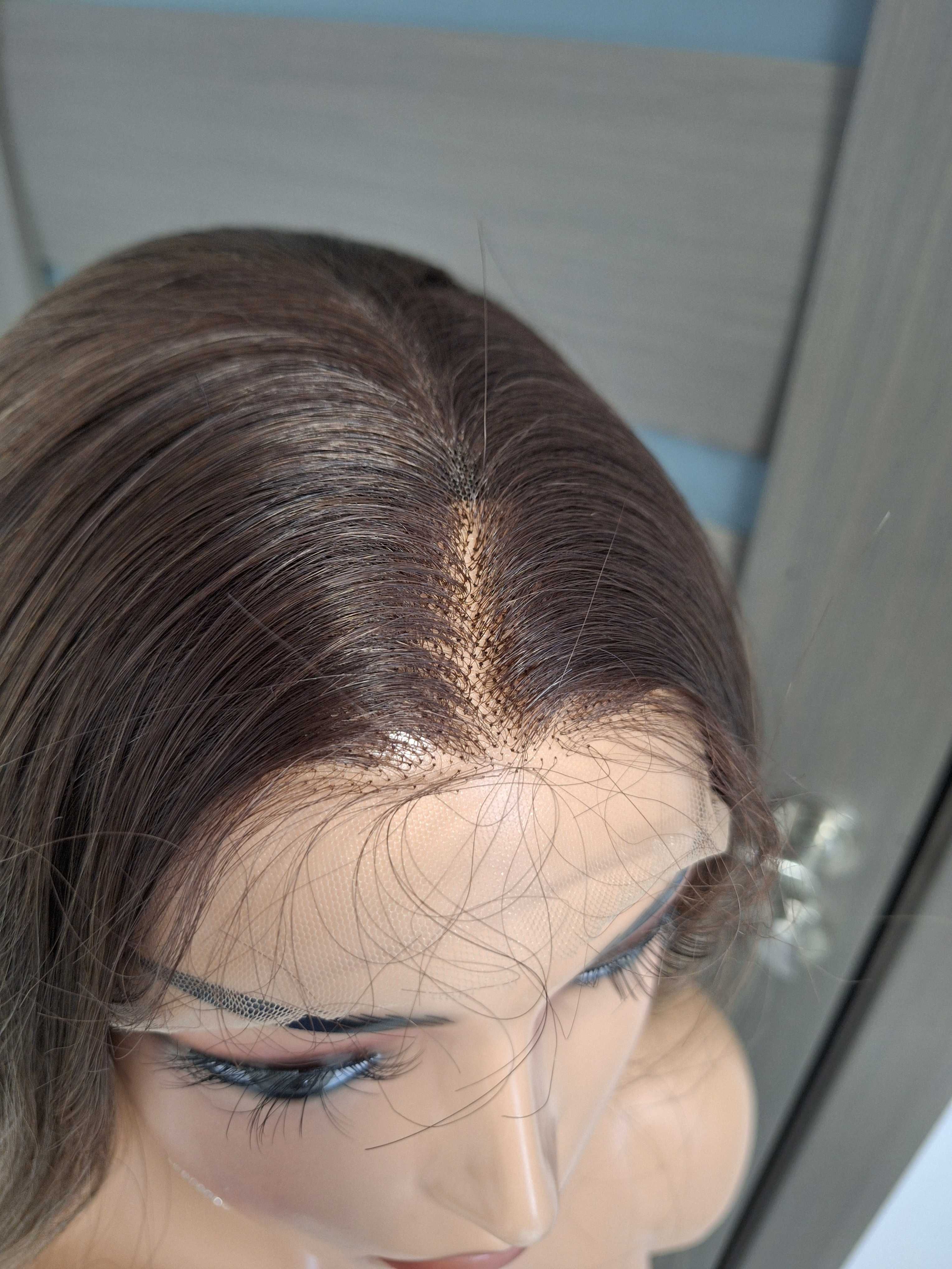 Peruca longa ondulada loira com renda