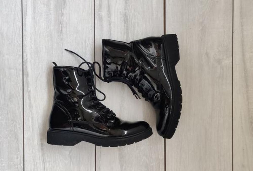 Ботинки жіночі стильні