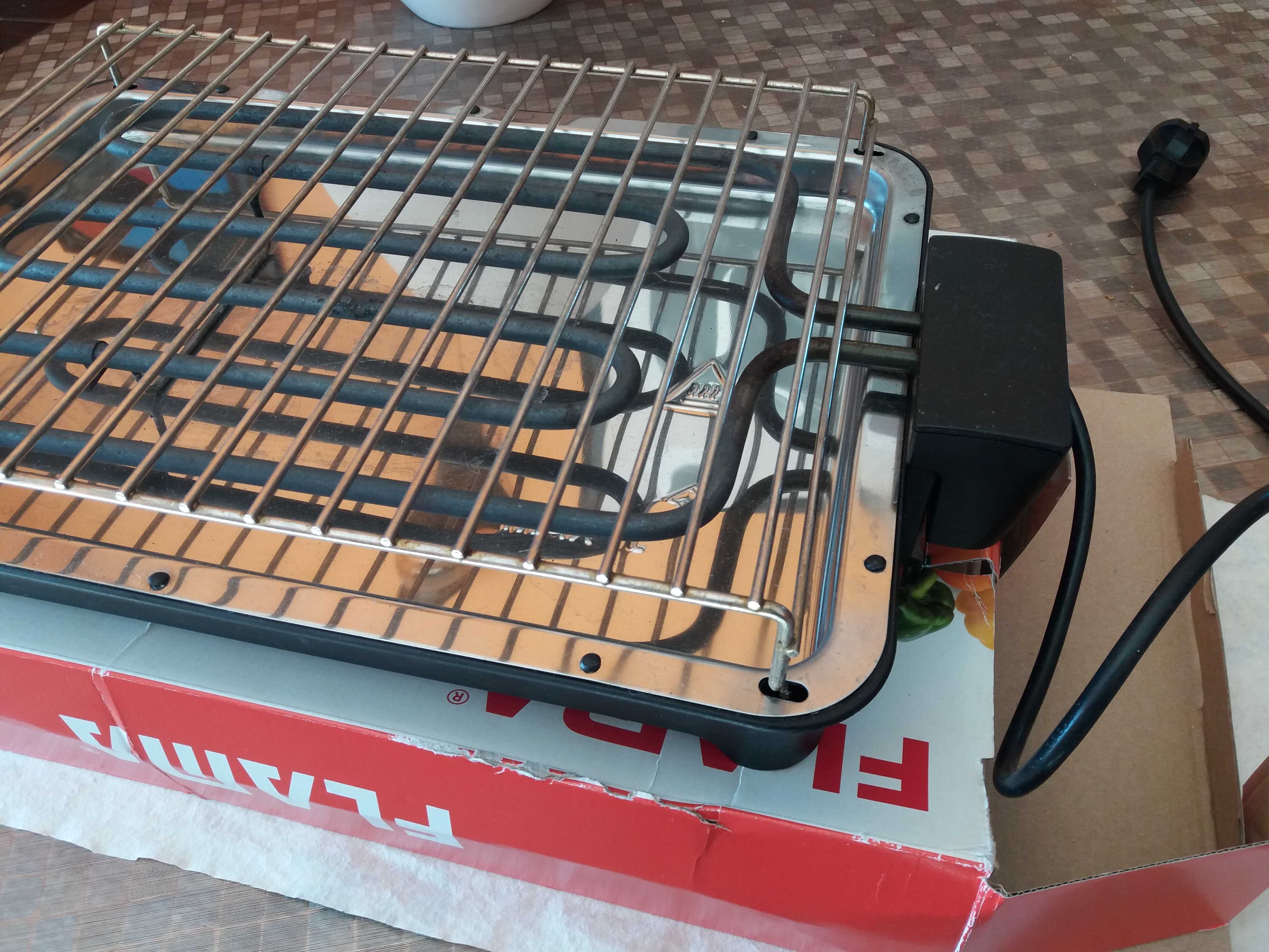 Toalhas grelhadores mochila almofadão ténis blusão