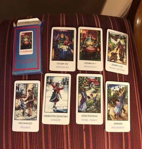 Karty cyganskie z książeczka
