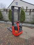 Wózek paletowy masztowy elektryczny Linde L12 sztaplarka