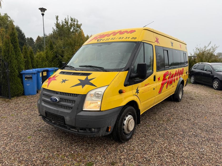 Ford Transit Osobowy, bardzo ładny stan, bez grama korozji, po serwisie