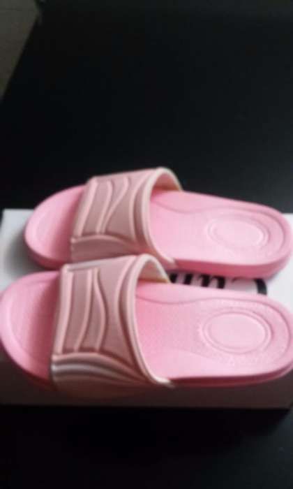 Chinelo de piscina SportZone