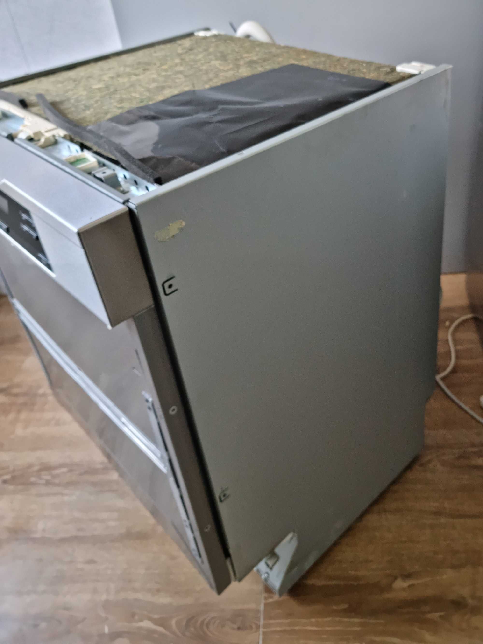 Zmywarka z widocznym panelem Miele PG 8131i, Zastosowanie w biznesie