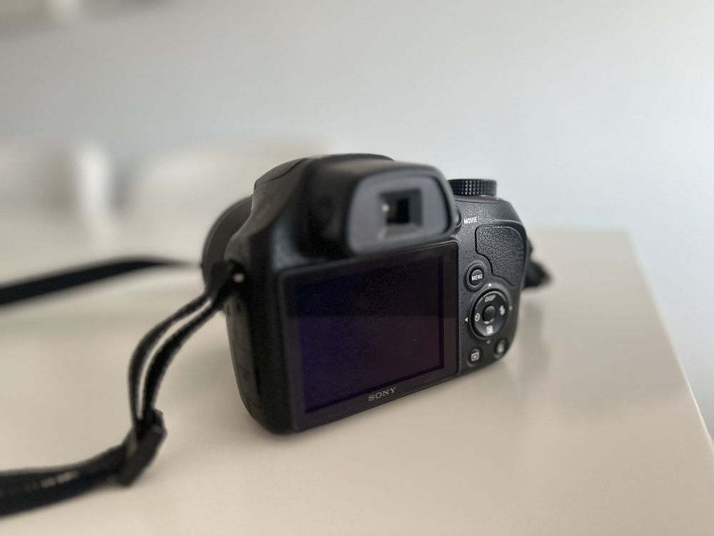 Sony Cyber-shot DCS-H400