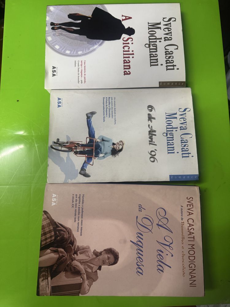 3 livros da autora Sveva Casati Modignani