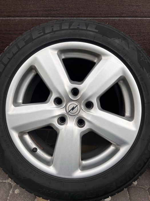 Felgi aluminiowe 17’ 5x120 z Oponami zimowymi rok prod 2023