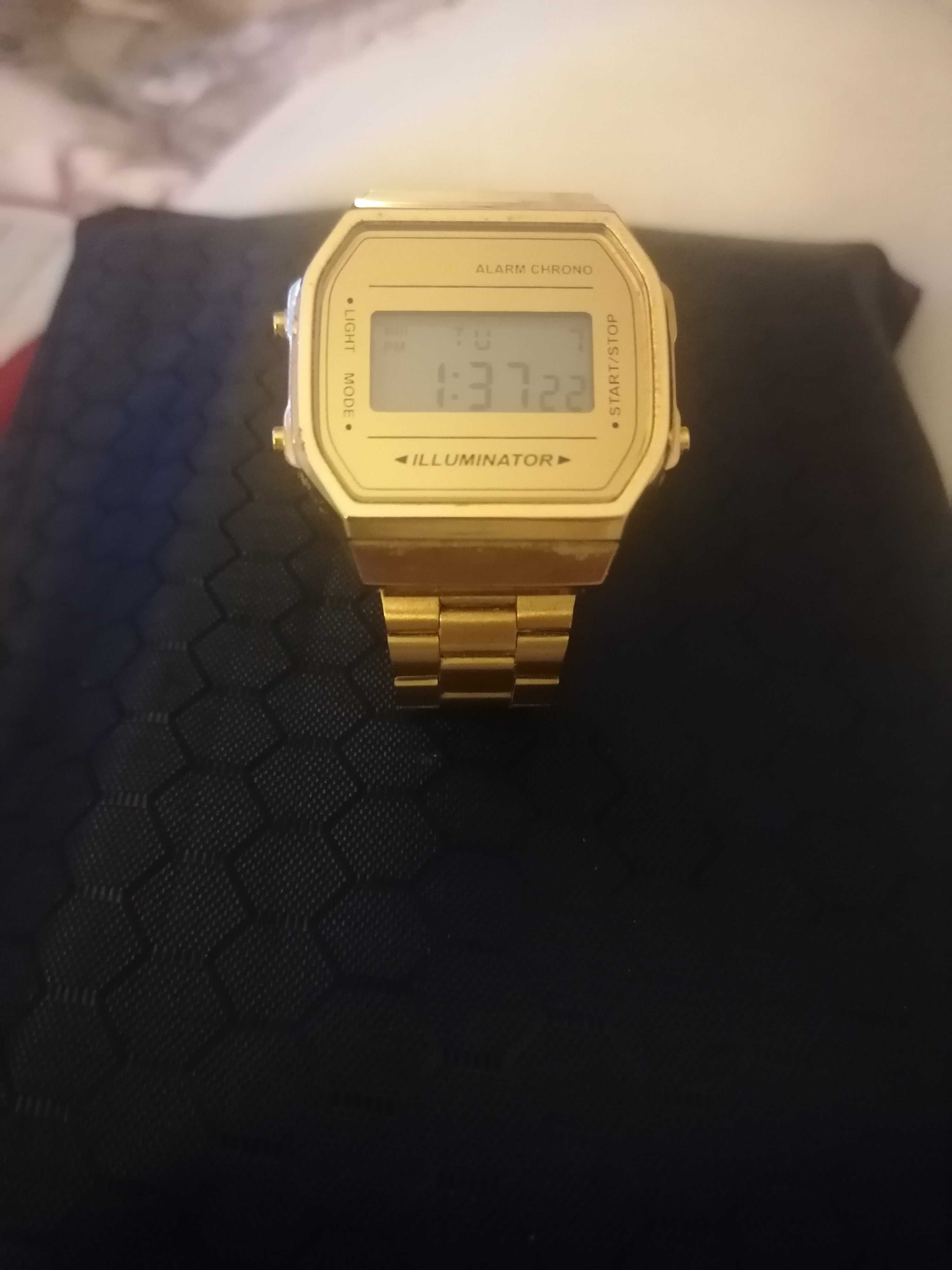 Relógio Dourado Vintage Retro Unissex Para Homem/Mulher