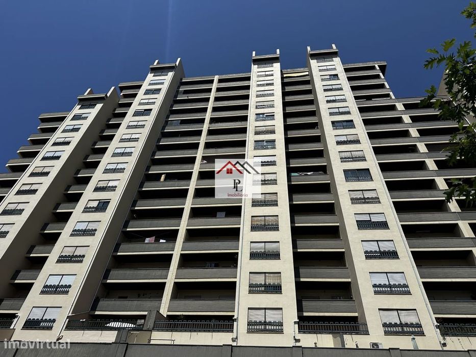 Apartamento T2+1 Junto a Solum