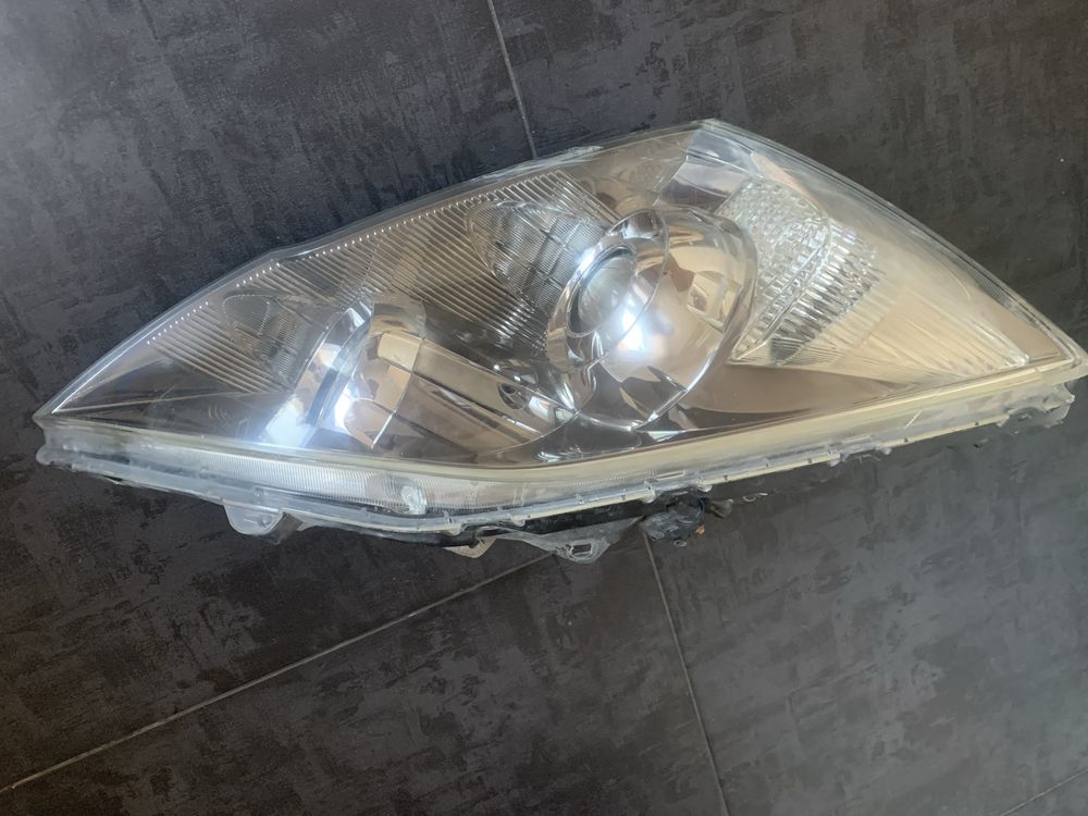 Фара на Honda c rv3