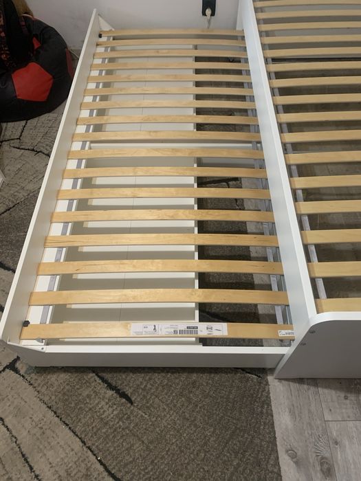 Łóżko ikea slakt podwójne wysuwane z materacami stan super
