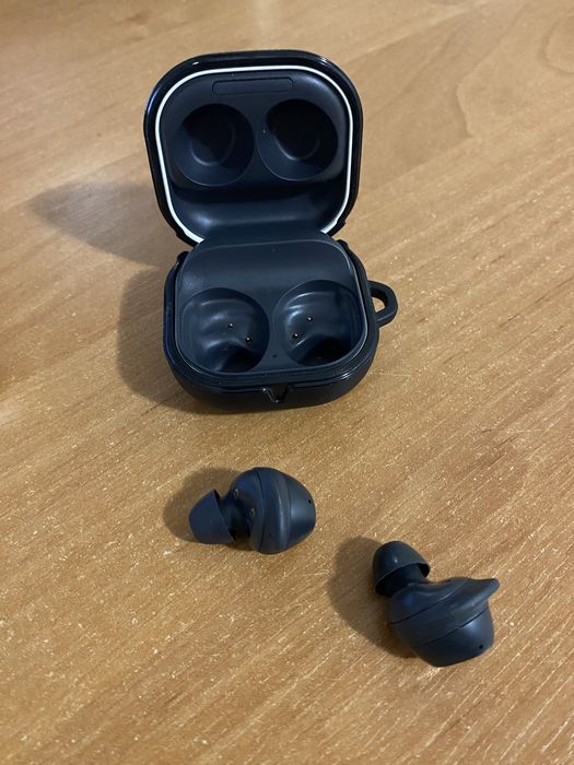 Galaxy Buds Fe stan IDEALNY +etui