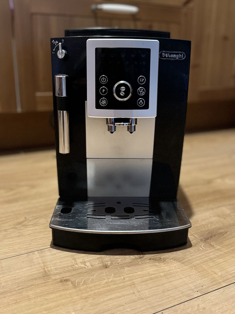 Ekspres automatyczny Delonghi Ecam 23.210 15Bar!