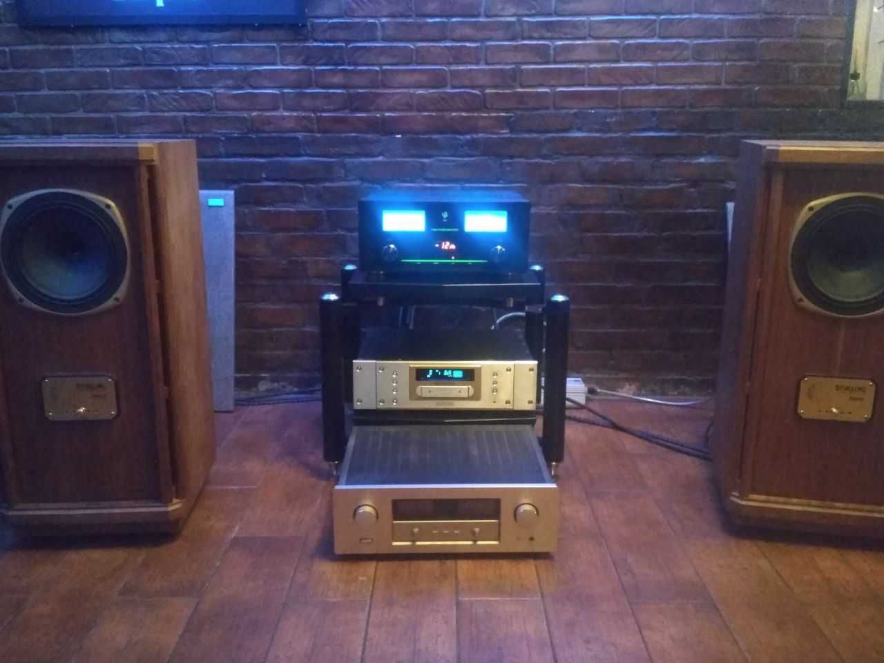 Стойка TRIA X-rack под HI-FI и  HI-END аппаратуру