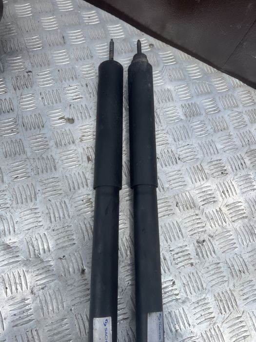 Задняя стойка как новые амортизатор escape maferick ford