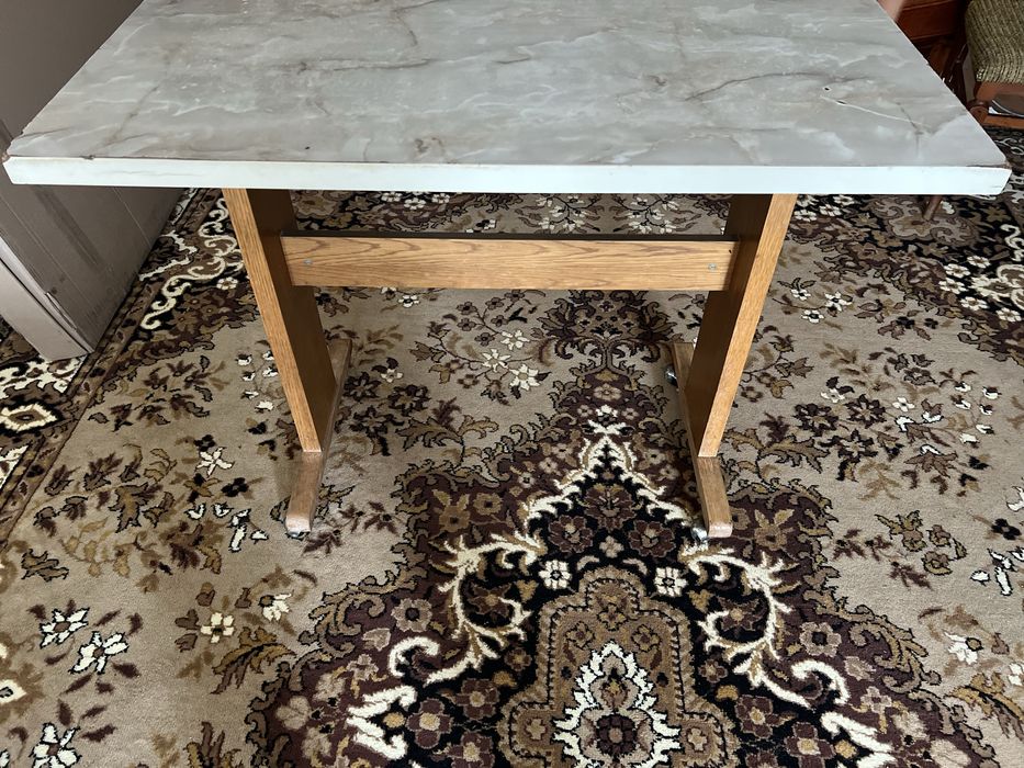 Стіл кухонний 1м на 0,6м