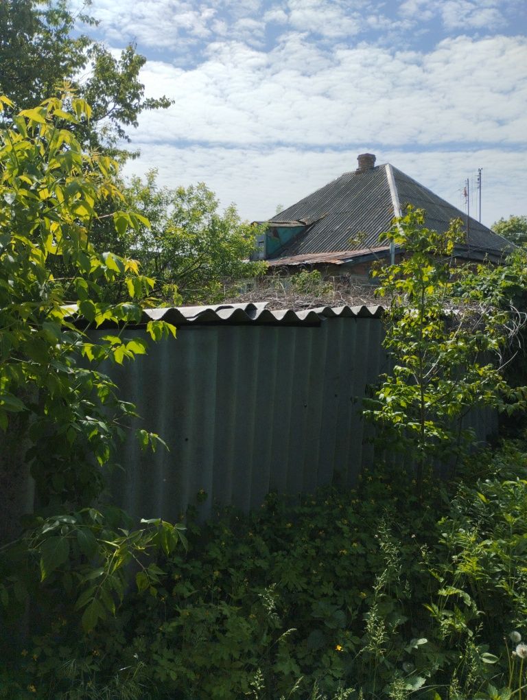 Срочно продам два дома,смежные дворы в 5 мин. от ЖД вокзала