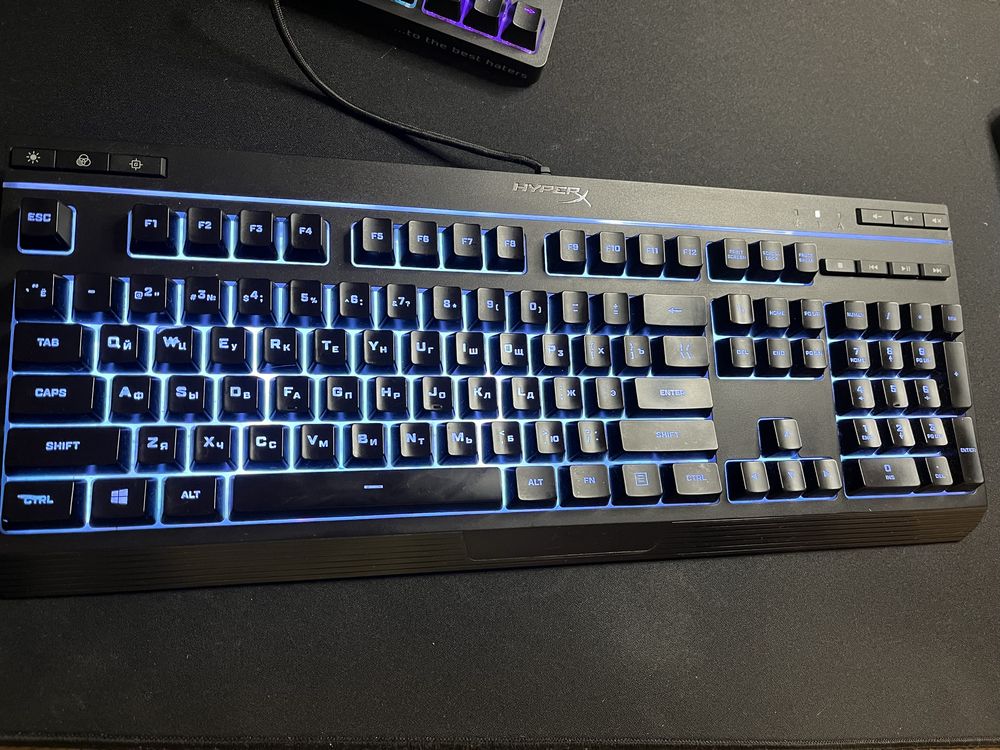 Игровая клавиатура hyperx alloy core rgb