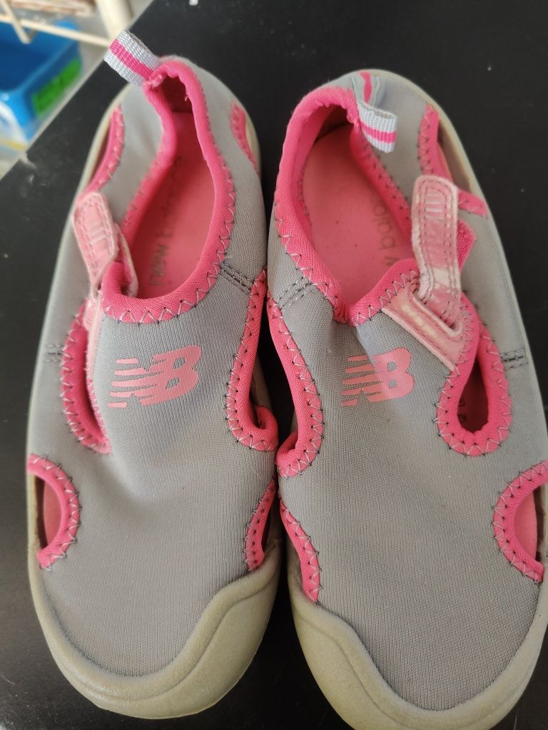 Sandały New Balance 28,5