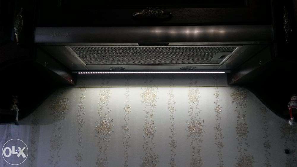 светодиодная полоса СП 60( подсветка на кухне рабочей зоны, шкафчики)