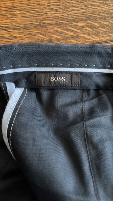 Garnitur Hugo Boss granatowy L