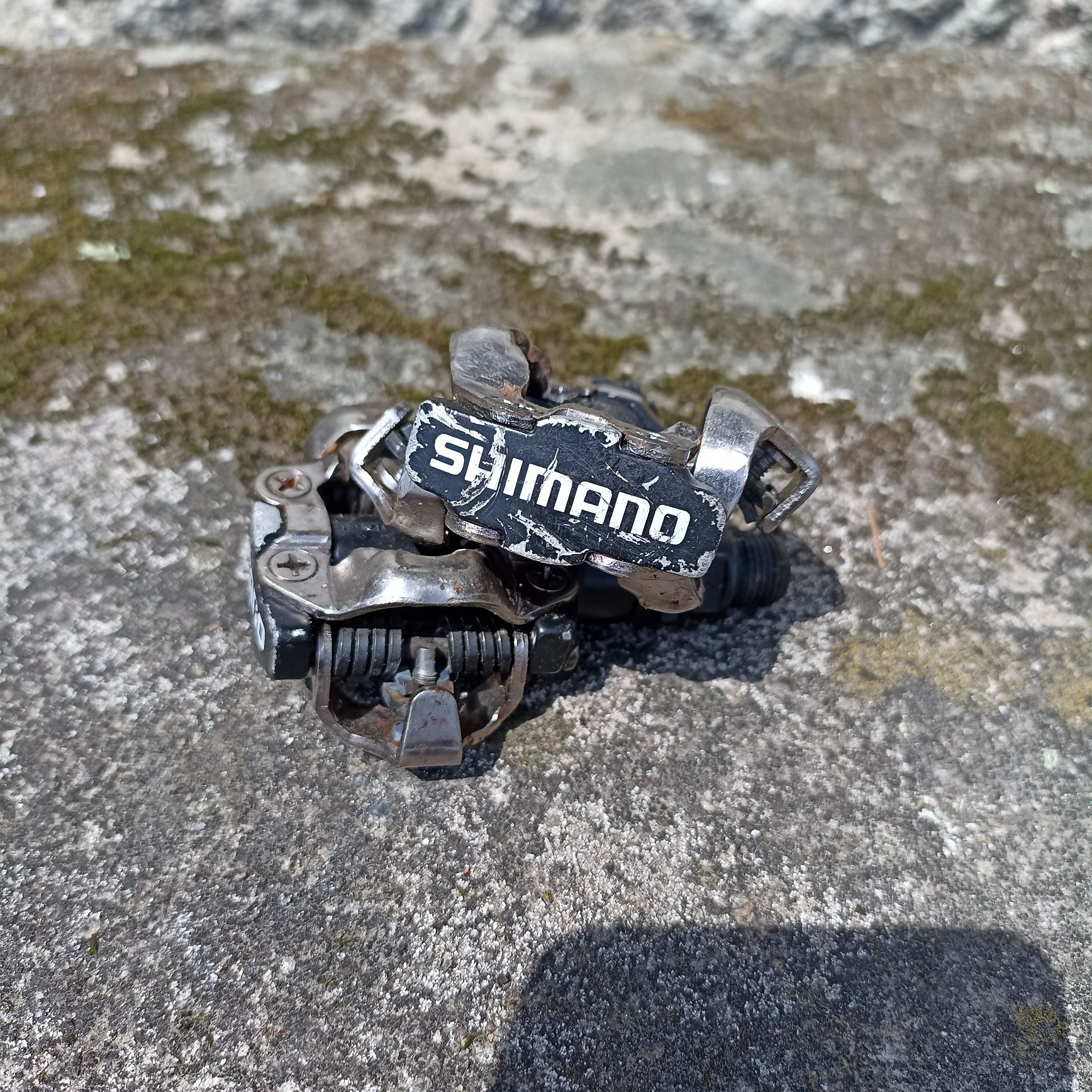 Pedais Shimano m520