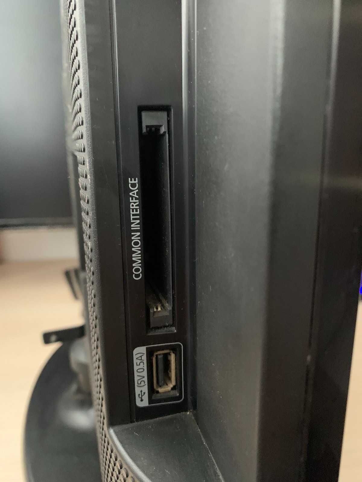 Телевізор Samsung UE-19ES4000