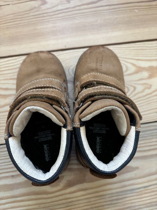 Zimowe skórzane buty dziecięce Geox, r. 24