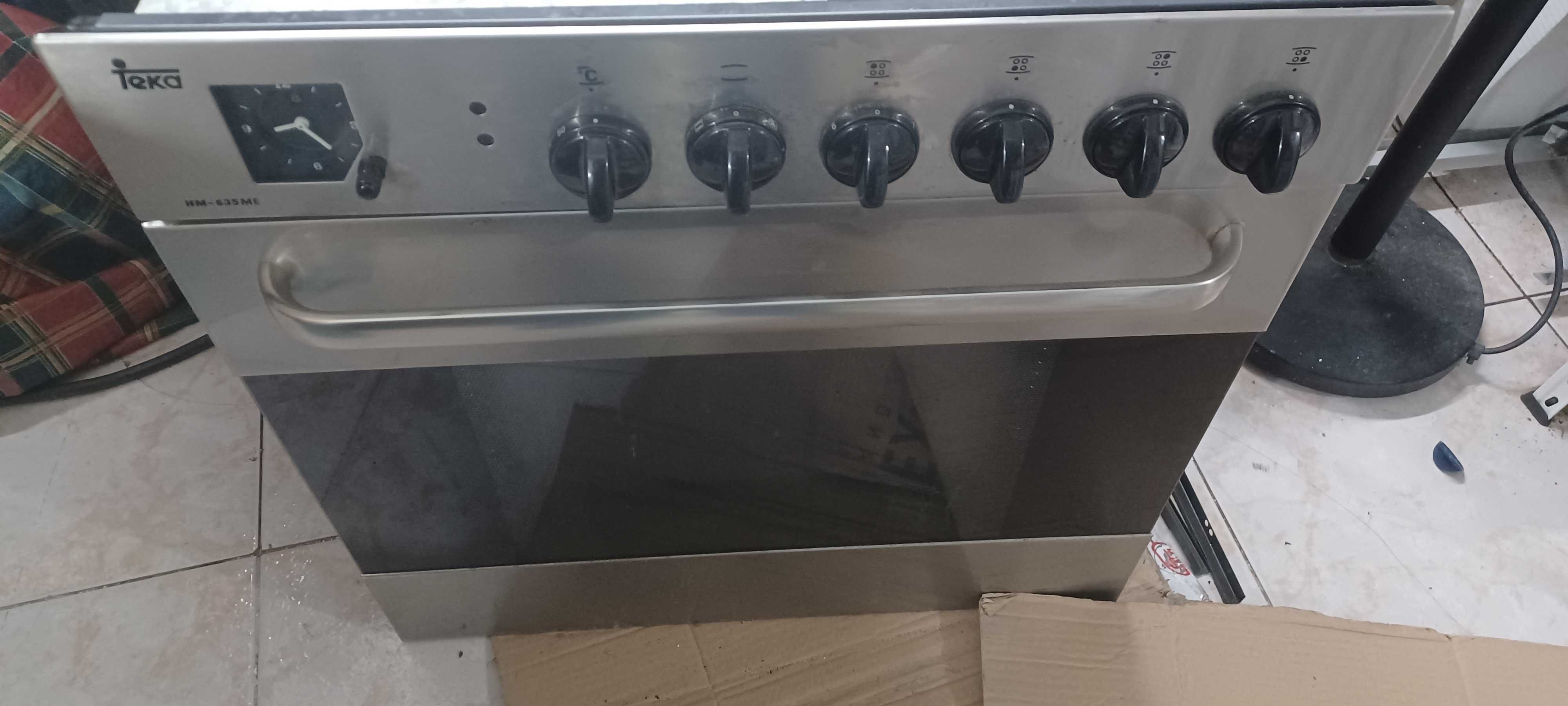 Vende-se forno teka + placa de gas com uma resistência eléctrica