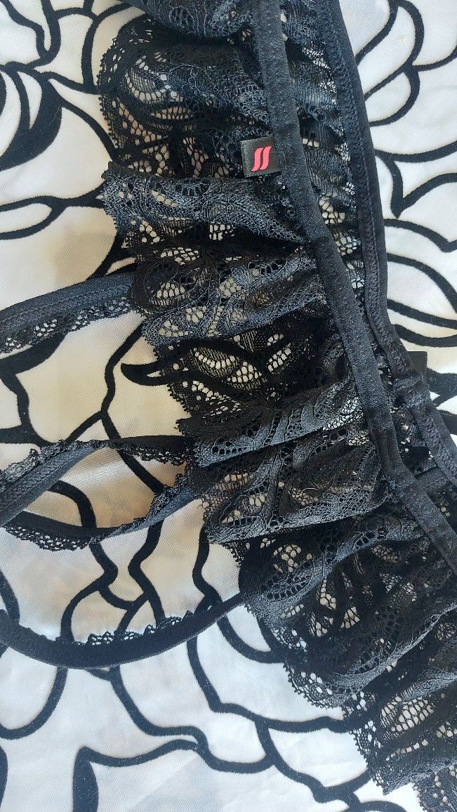 Stringi damskie rozm S/M