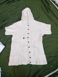 Casaco em linha de algodão feito à mão, tamanho M, manga curta e capuz