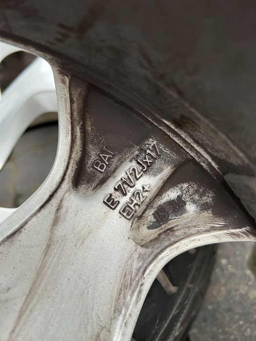 47L Koła letnie BMW X1 ALU*si11*7,5Jx17*225/50/17*5x120*Nokian 2022