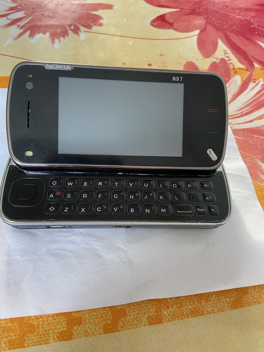 Продам телефон N97