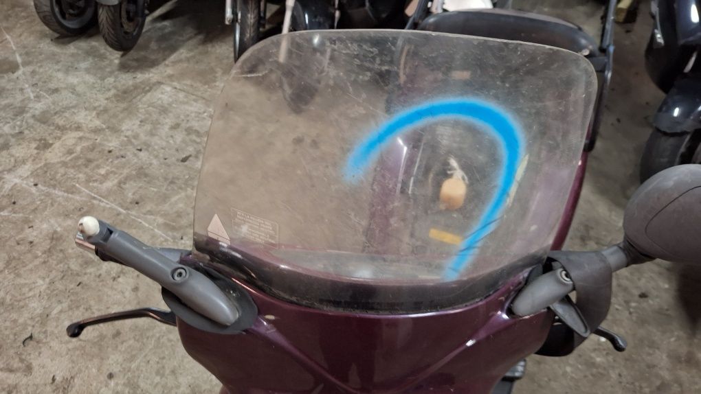 Piaggio Hexagon szyba owiewka