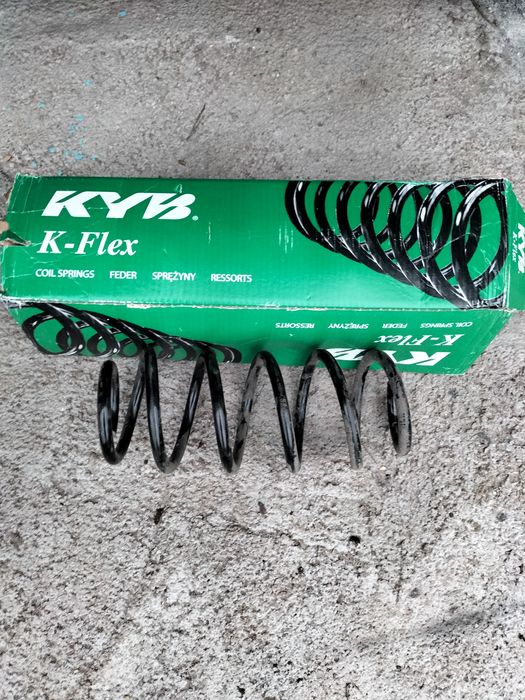 Продам пружини KYB