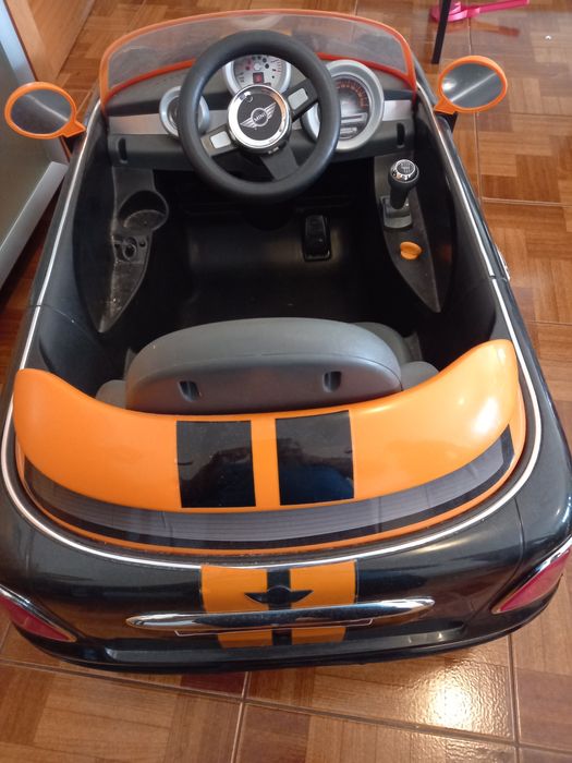 Mini Cooper criança