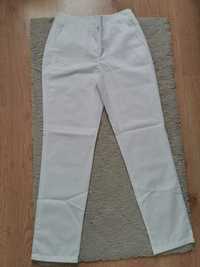 Damskie spodnie medyczne białe