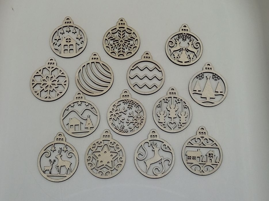 Zawieszki choinkowe w pudełku prezent