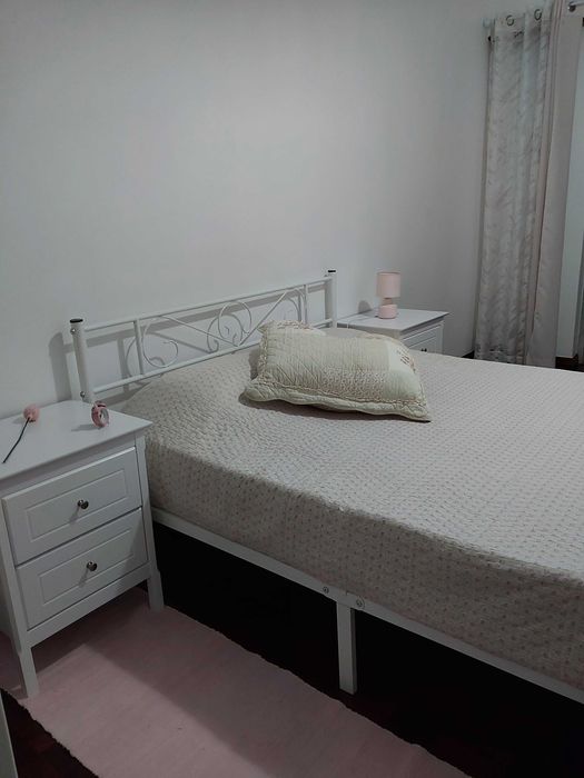 Quarto para arrendamento mensal