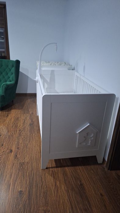 Zestaw łóżeczko niemowlęce plus przewijak