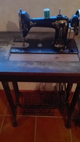 Máquina de costura Husqvarna